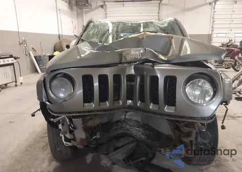 2014 Jeep Patriot Latitude z USA, uszkodzony, nr VIN 1C4NJRFB9ED508953